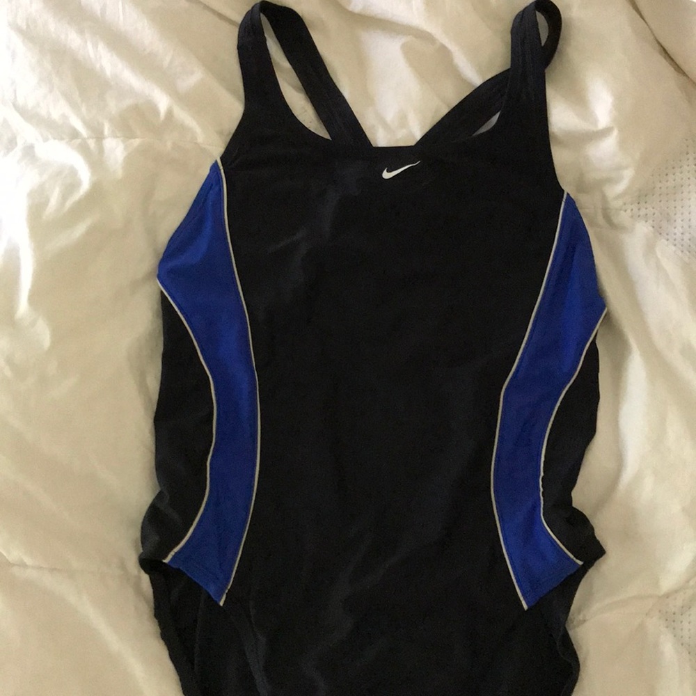 Nike swim racer